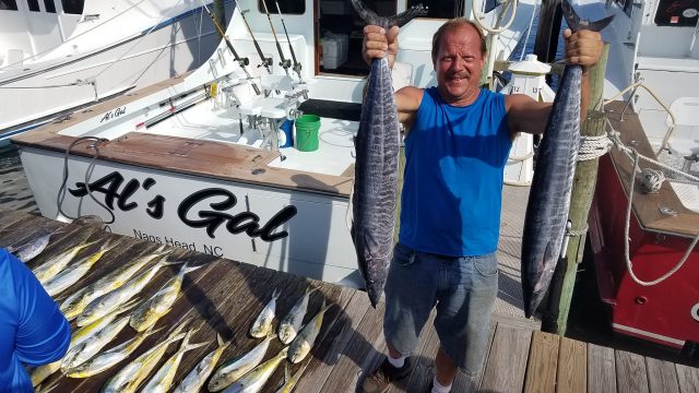 wahoo fishing charter in outer banks
